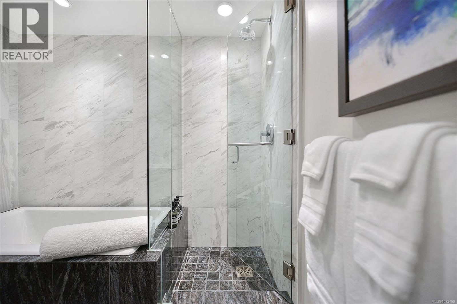 1605 707 Courtney St, Victoria, British Columbia  V8W 0A9 - Photo 31 - 1023499