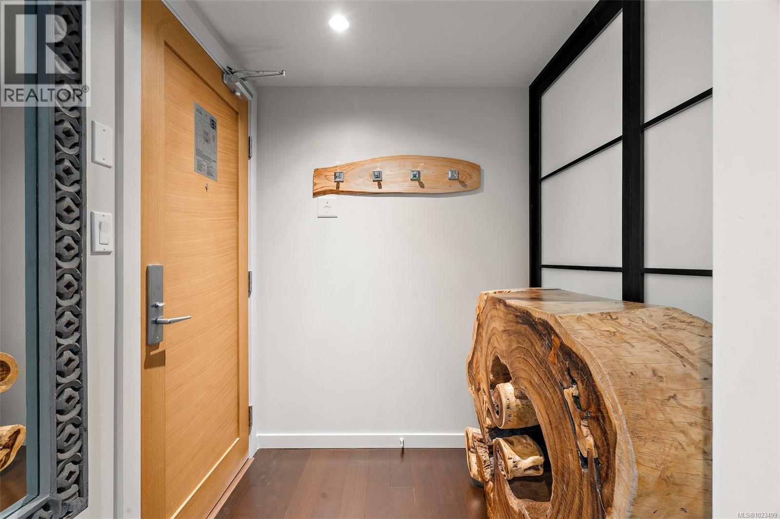 1605 707 Courtney St, Victoria, British Columbia  V8W 0A9 - Photo 7 - 1023499