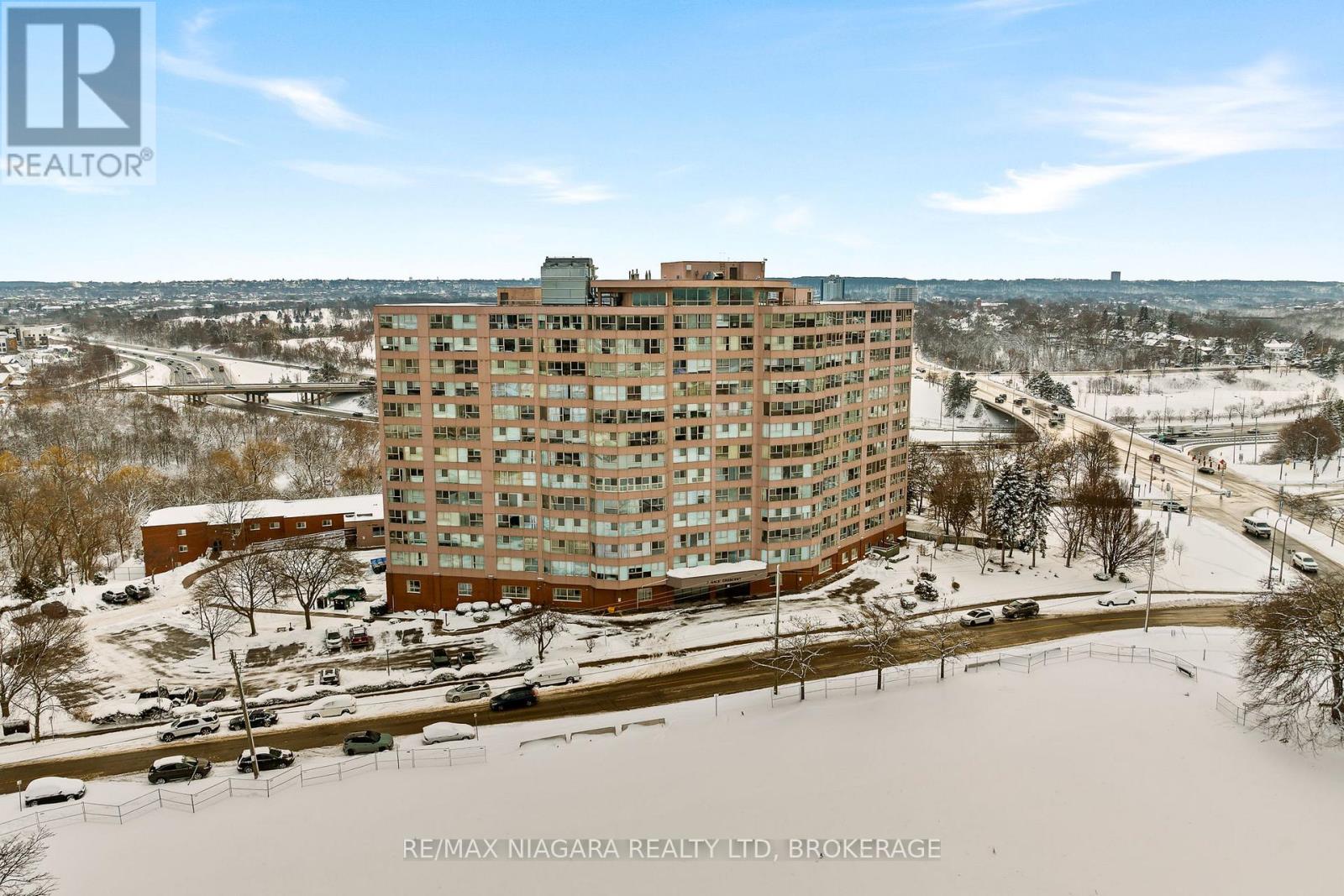 502 - 7 Gale Crescent, St. Catharines, Ontario  L2R 7M8 - Photo 42 - X12709994