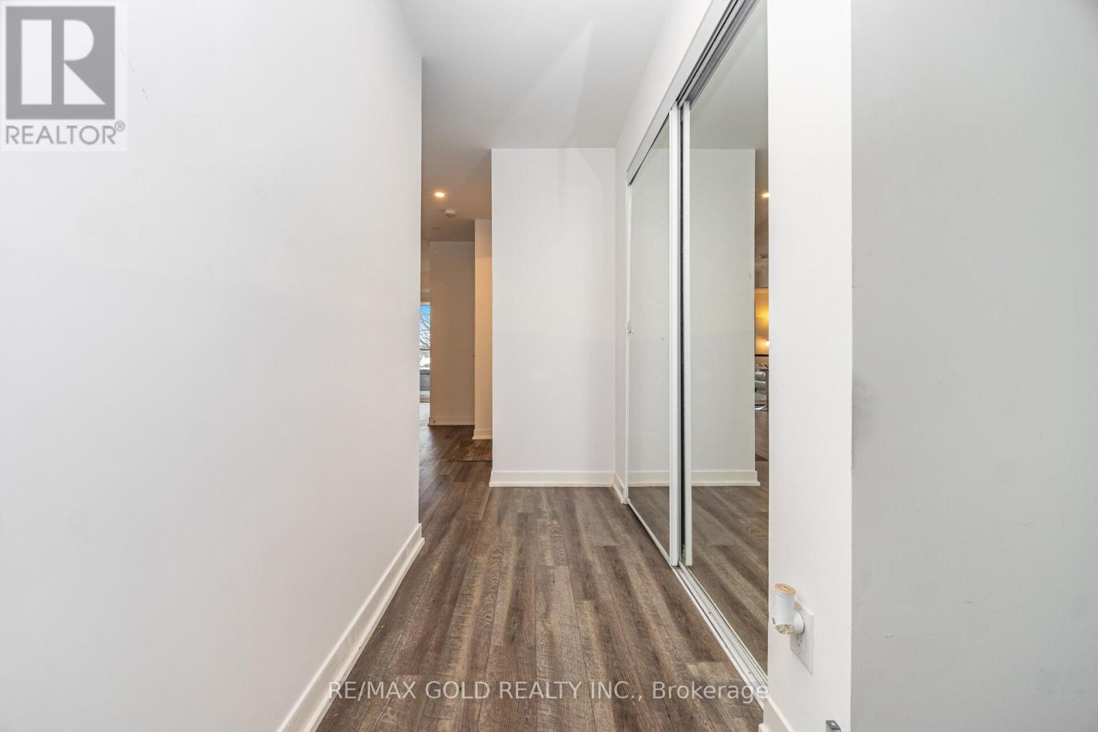 405 - 1808 St.clair Avenue W, Toronto, Ontario  M6N 0C1 - Photo 11 - W12707220