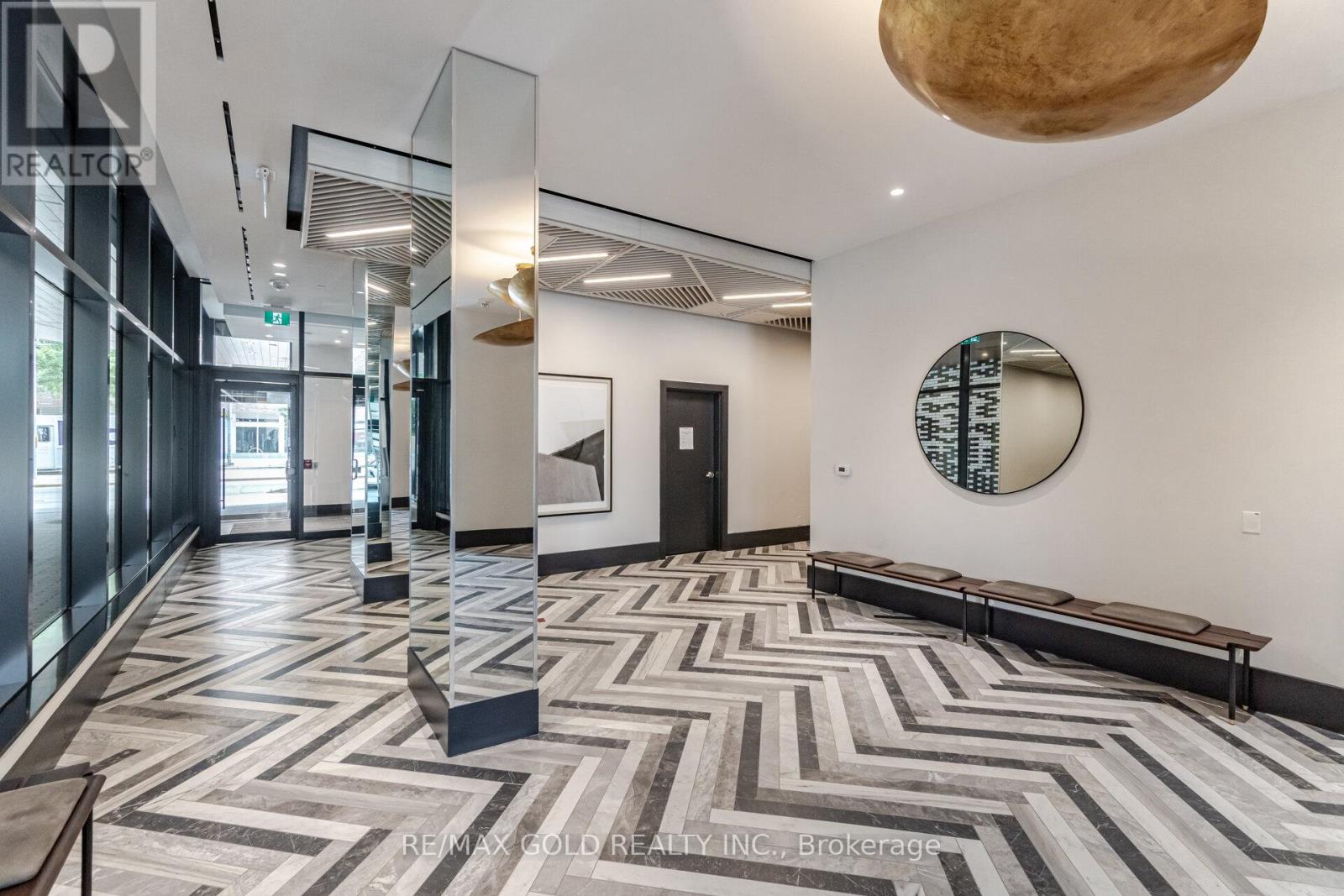 405 - 1808 St.clair Avenue W, Toronto, Ontario  M6N 0C1 - Photo 5 - W12707220