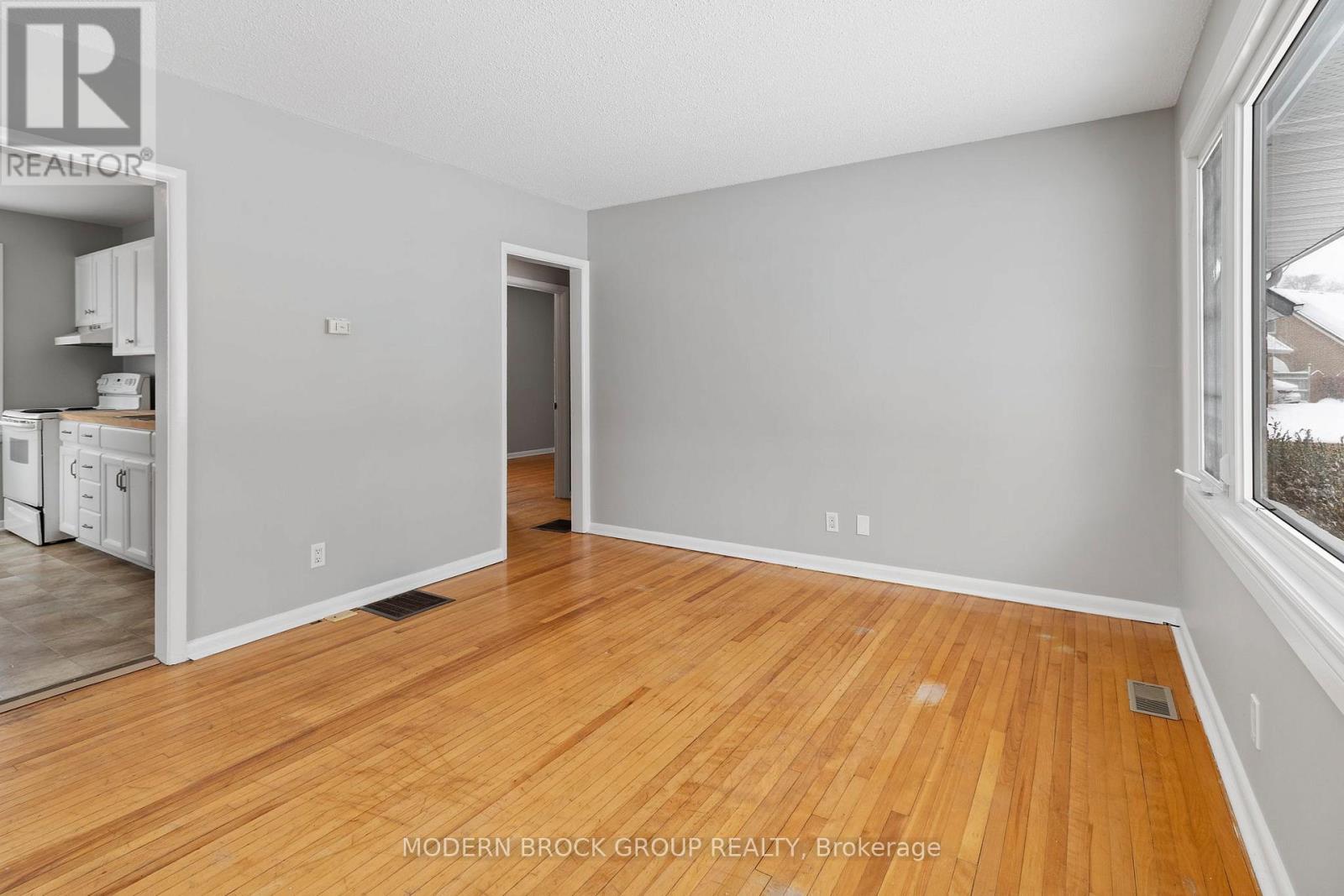 94 Bisley Crescent, Brockville, Ontario  K6V 2T8 - Photo 9 - X12709970