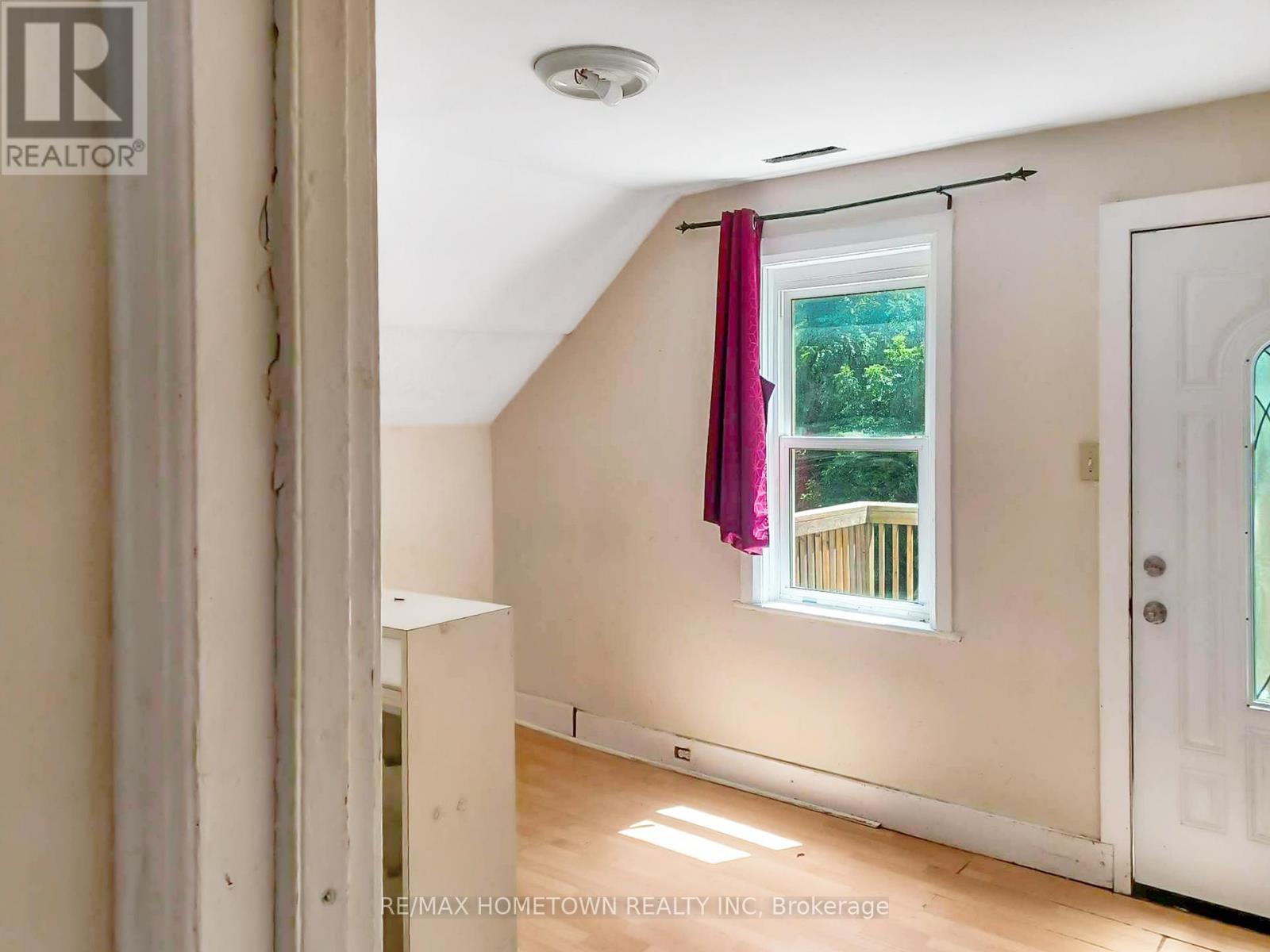 5 Robinson Avenue, Smiths Falls, Ontario  K7A 1K3 - Photo 17 - X12710042