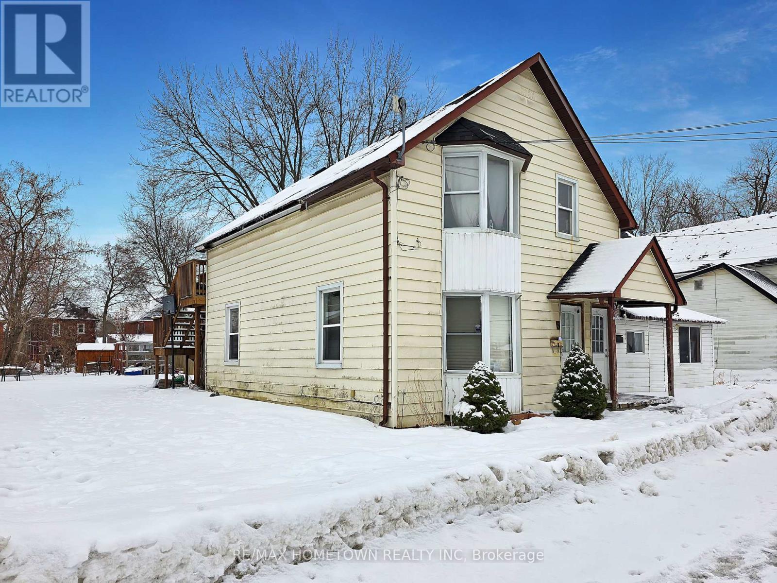 5 Robinson Avenue, Smiths Falls, Ontario  K7A 1K3 - Photo 4 - X12710042