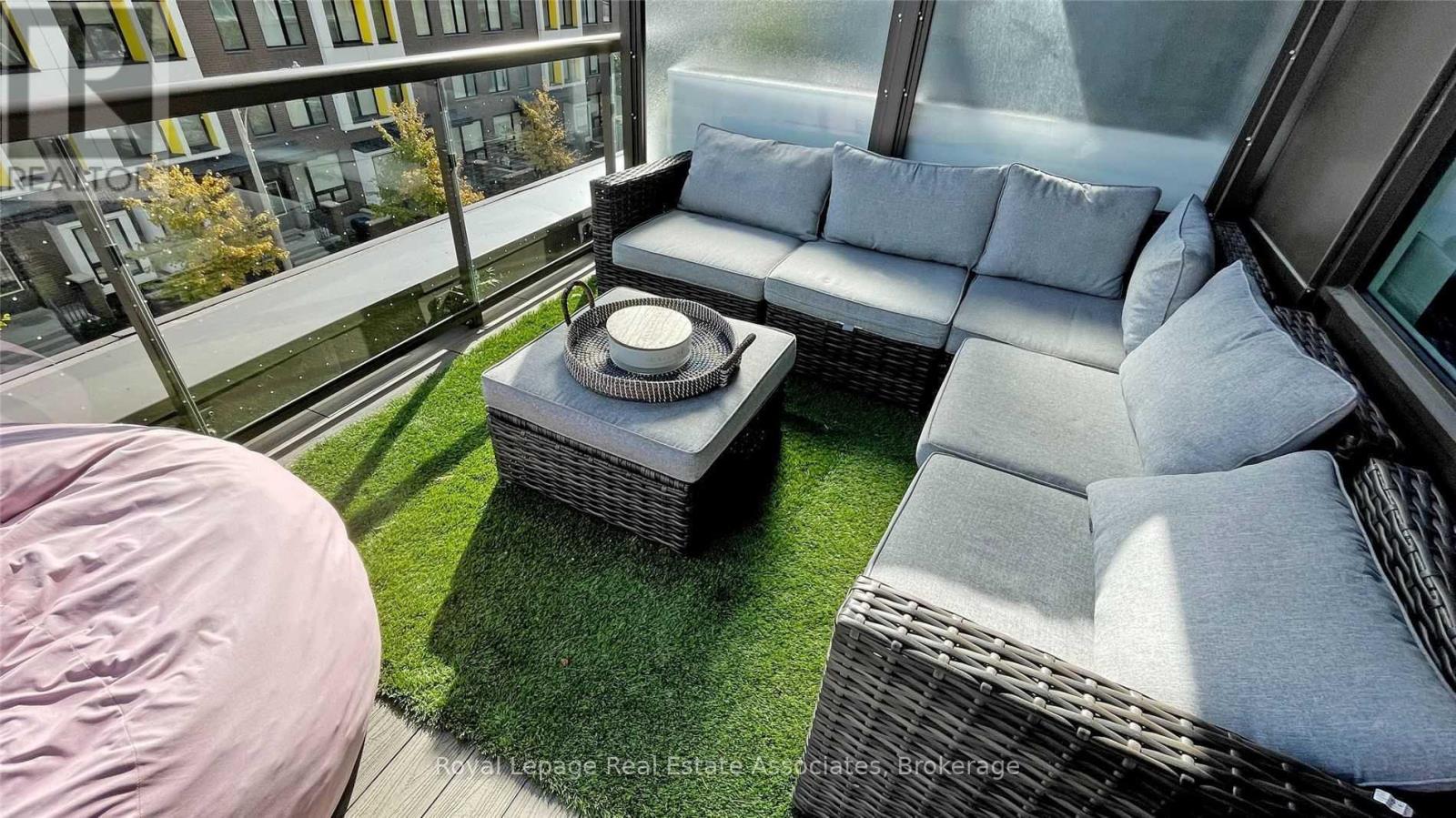 307 - 80 Vanauley Street, Toronto, Ontario  M5T 0C9 - Photo 3 - C12709896