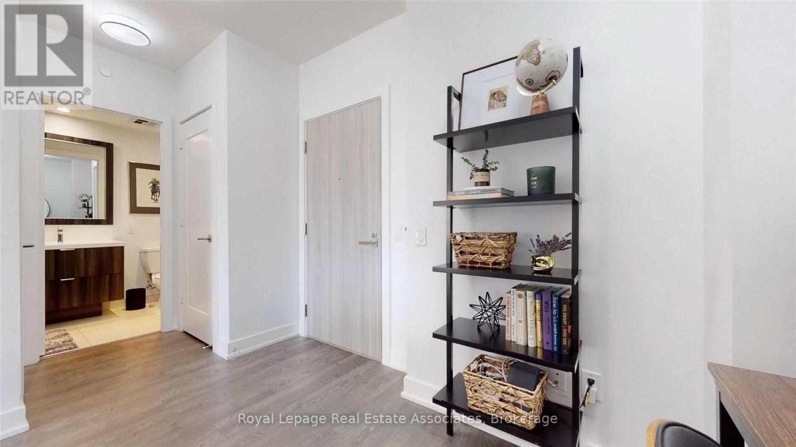 307 - 80 Vanauley Street, Toronto, Ontario  M5T 0C9 - Photo 6 - C12709896