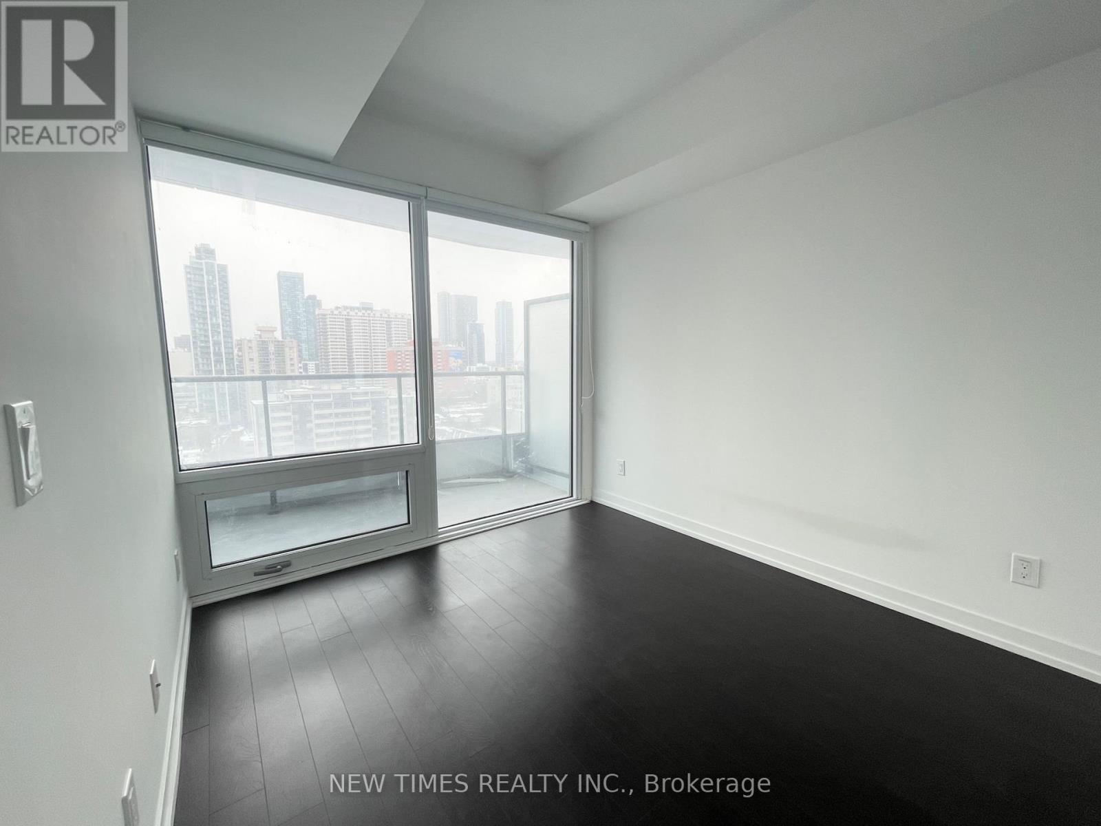 1711 - 85 Wood Street, Toronto, Ontario  M4Y 0E8 - Photo 3 - C12709928