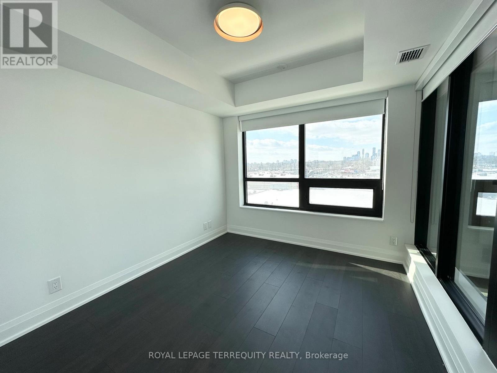 517 - 33 Frederick Todd Way, Toronto, Ontario  M4G 0C9 - Photo 6 - C12710052