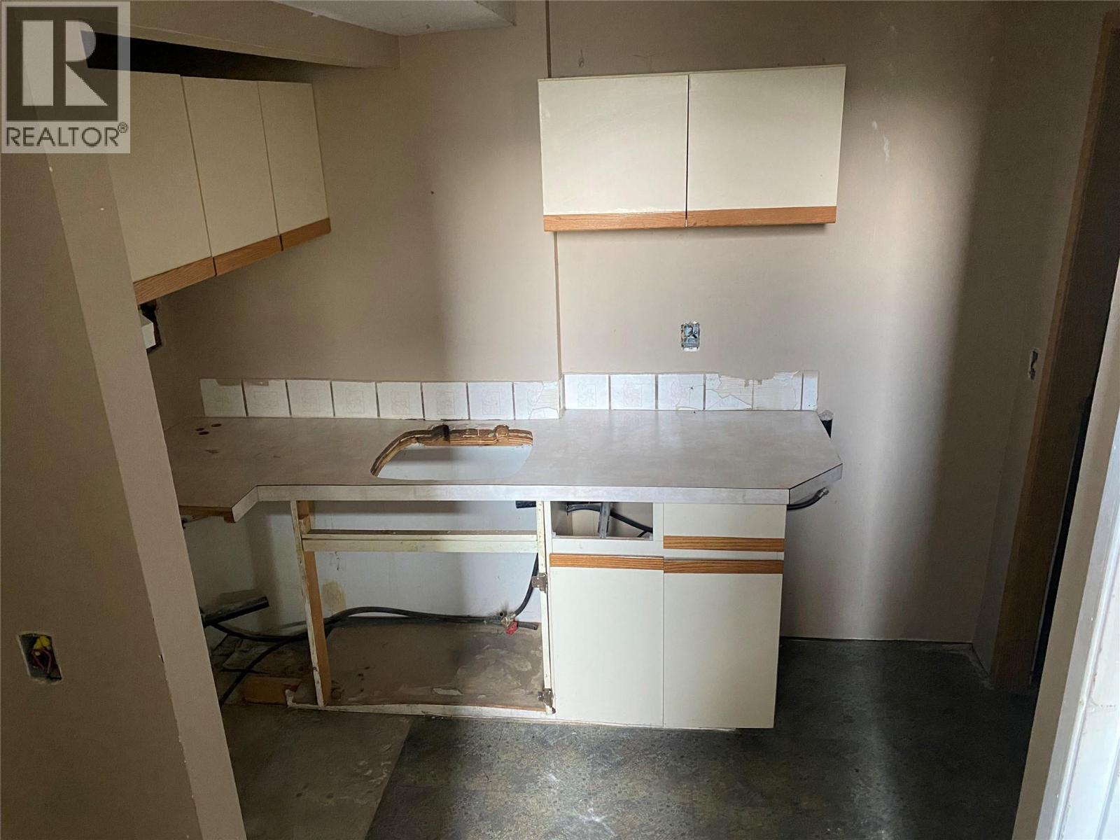 900 13th Street Kamloops Photo 16