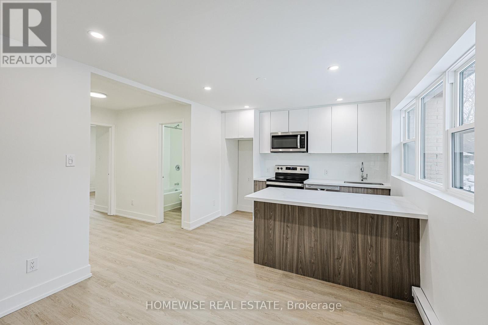 10b - 100 Liberty Street N, Clarington, Ontario  L1C 2M1 - Photo 2 - E12709922