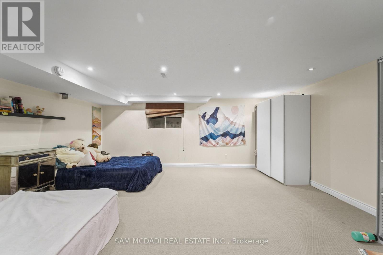 37 Winners Circle, Toronto, Ontario  M4L 3Y7 - Photo 37 - E12709954