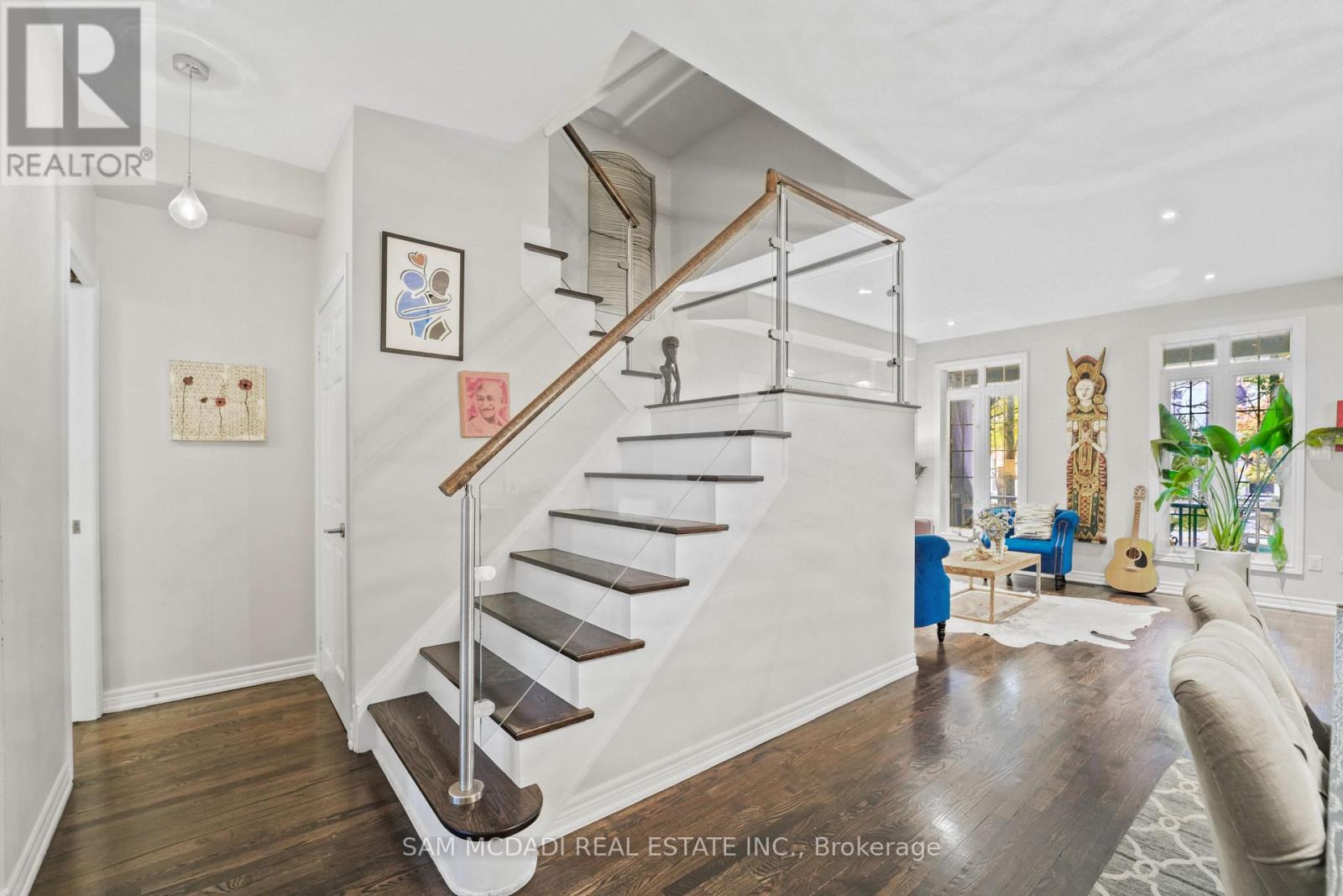 37 Winners Circle, Toronto, Ontario  M4L 3Y7 - Photo 7 - E12709954