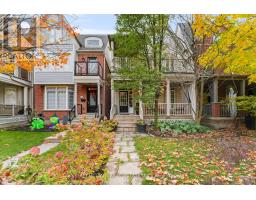 37 WINNERS CIRCLE, Toronto, Ontario