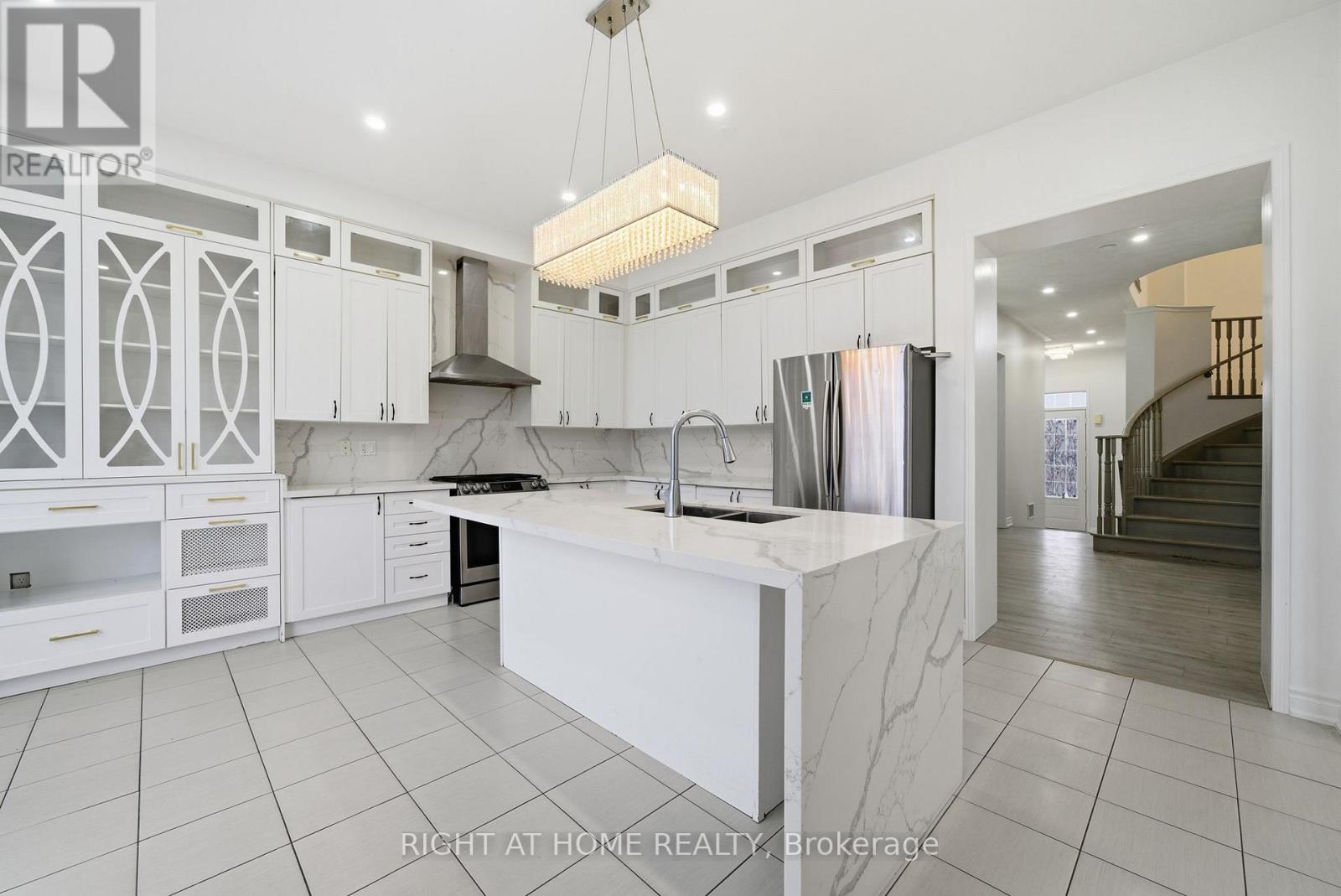 Main & Second Floor - 265 South Ocean Drive, Oshawa, Ontario  L1L 0K4 - Photo 15 - E12709996