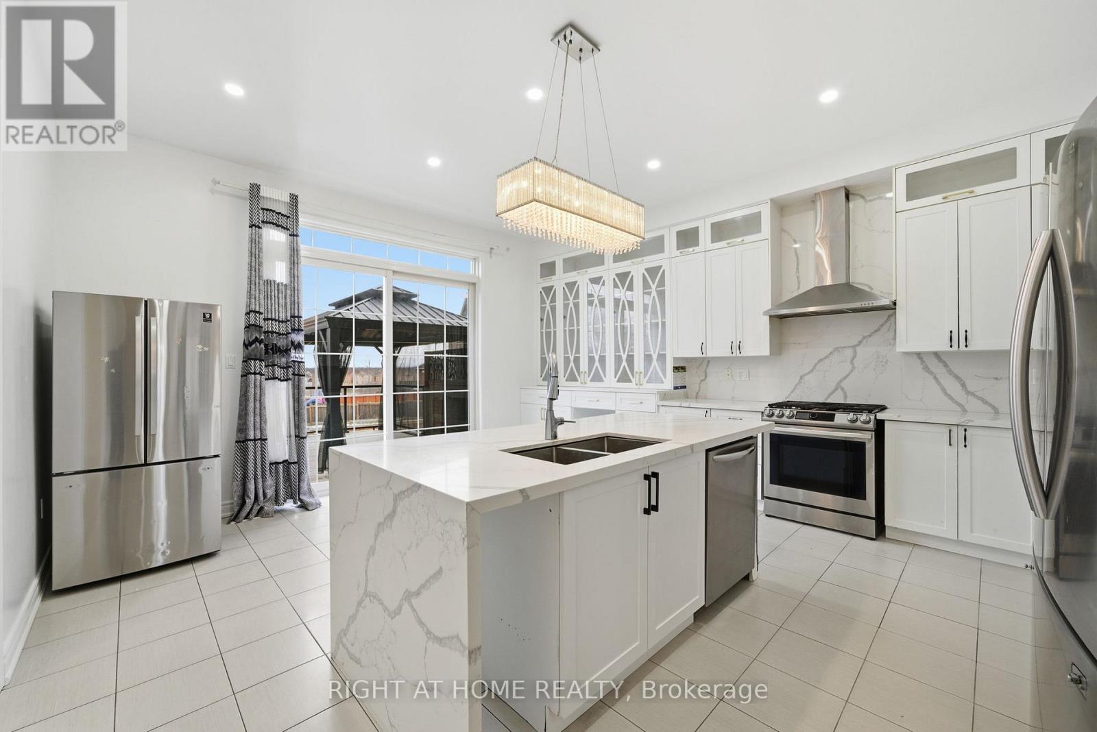 Main & Second Floor - 265 South Ocean Drive, Oshawa, Ontario  L1L 0K4 - Photo 20 - E12709996