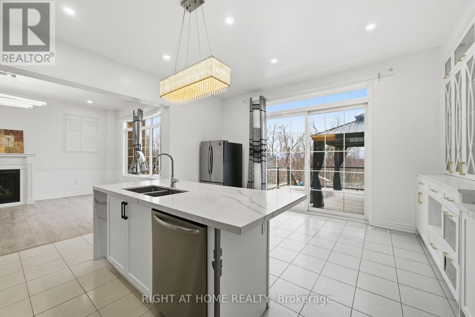 Main & Second Floor - 265 South Ocean Drive, Oshawa, Ontario  L1L 0K4 - Photo 21 - E12709996