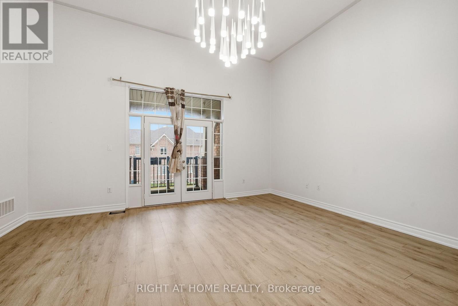 Main & Second Floor - 265 South Ocean Drive, Oshawa, Ontario  L1L 0K4 - Photo 25 - E12709996