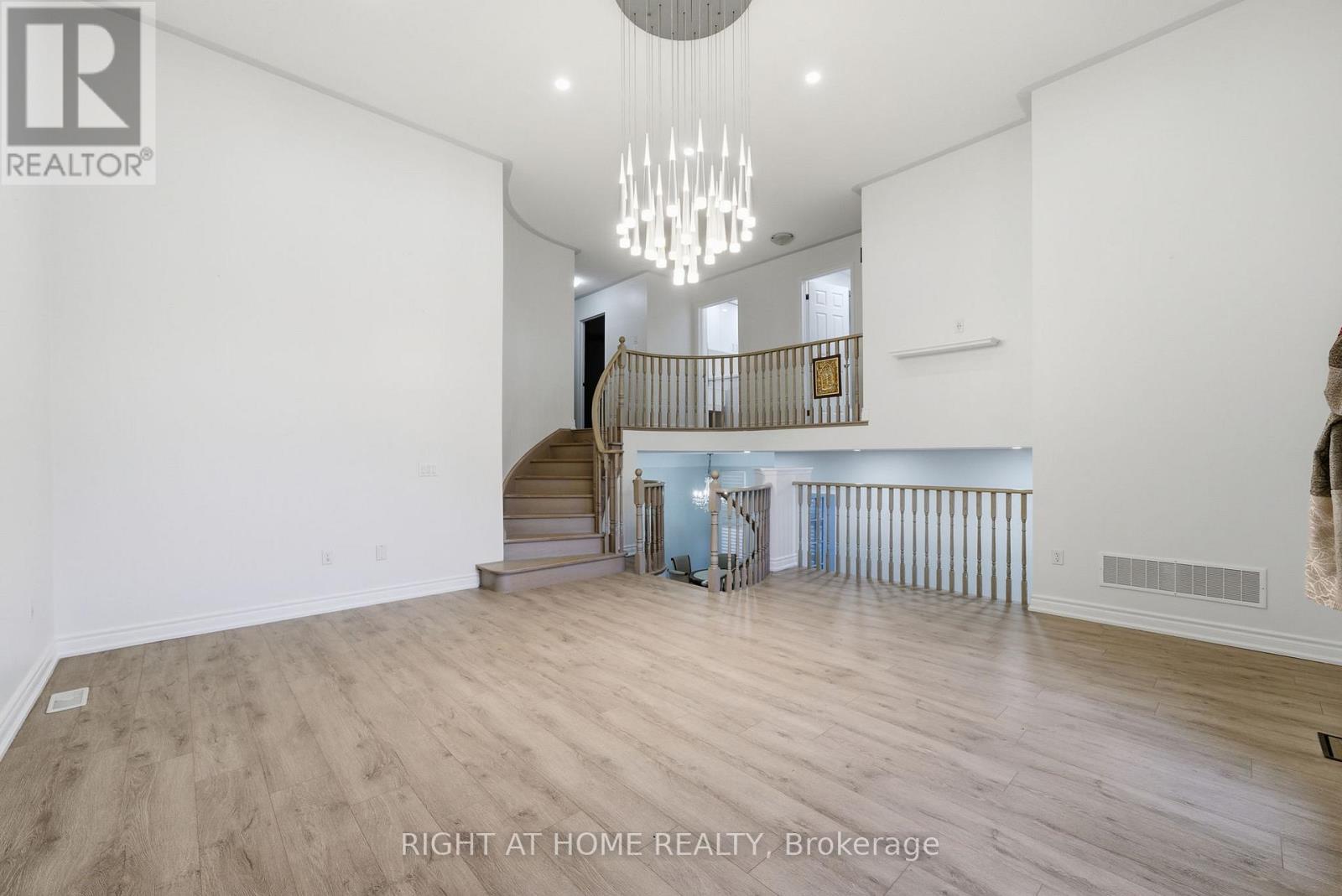 Main & Second Floor - 265 South Ocean Drive, Oshawa, Ontario  L1L 0K4 - Photo 28 - E12709996