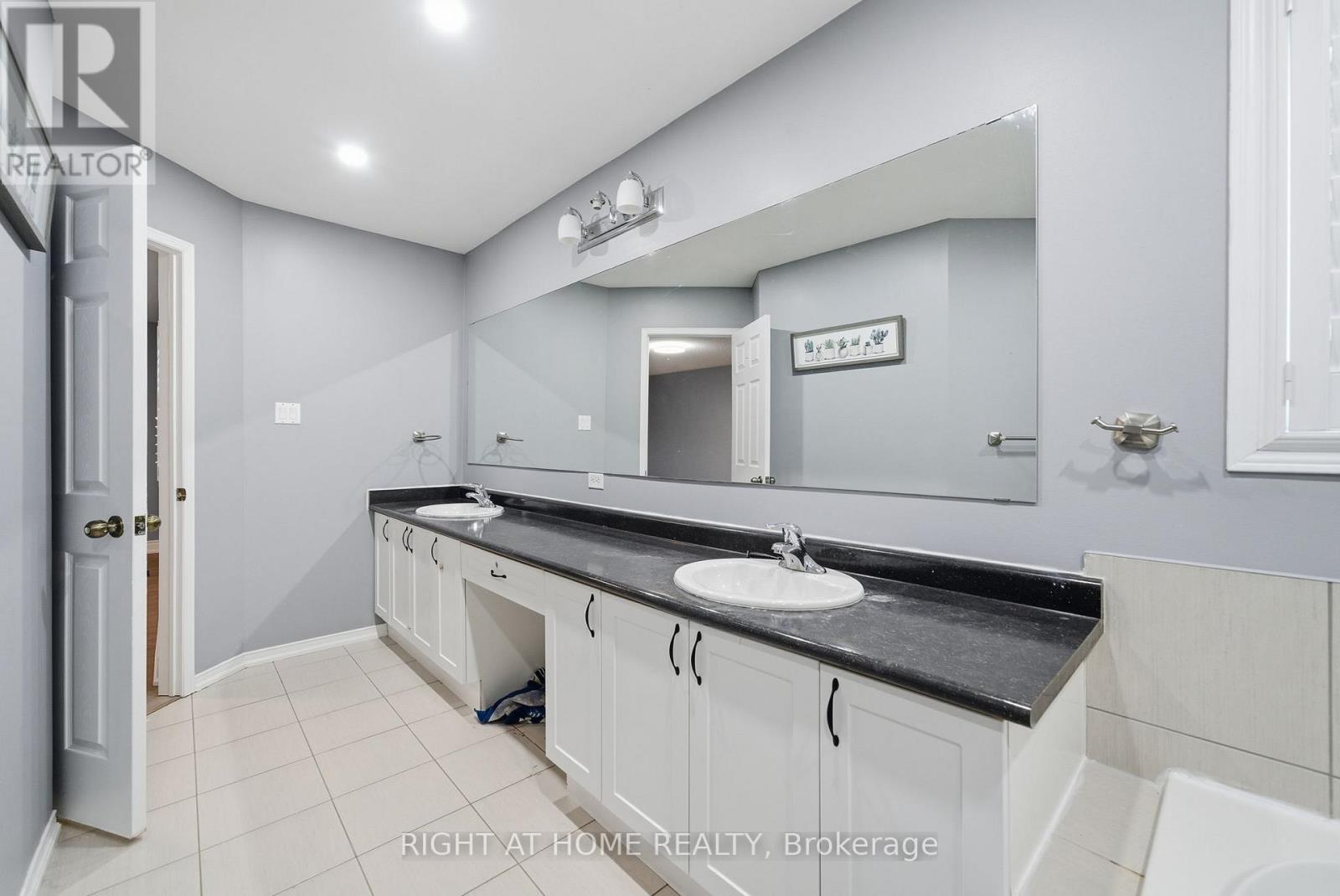 Main & Second Floor - 265 South Ocean Drive, Oshawa, Ontario  L1L 0K4 - Photo 45 - E12709996