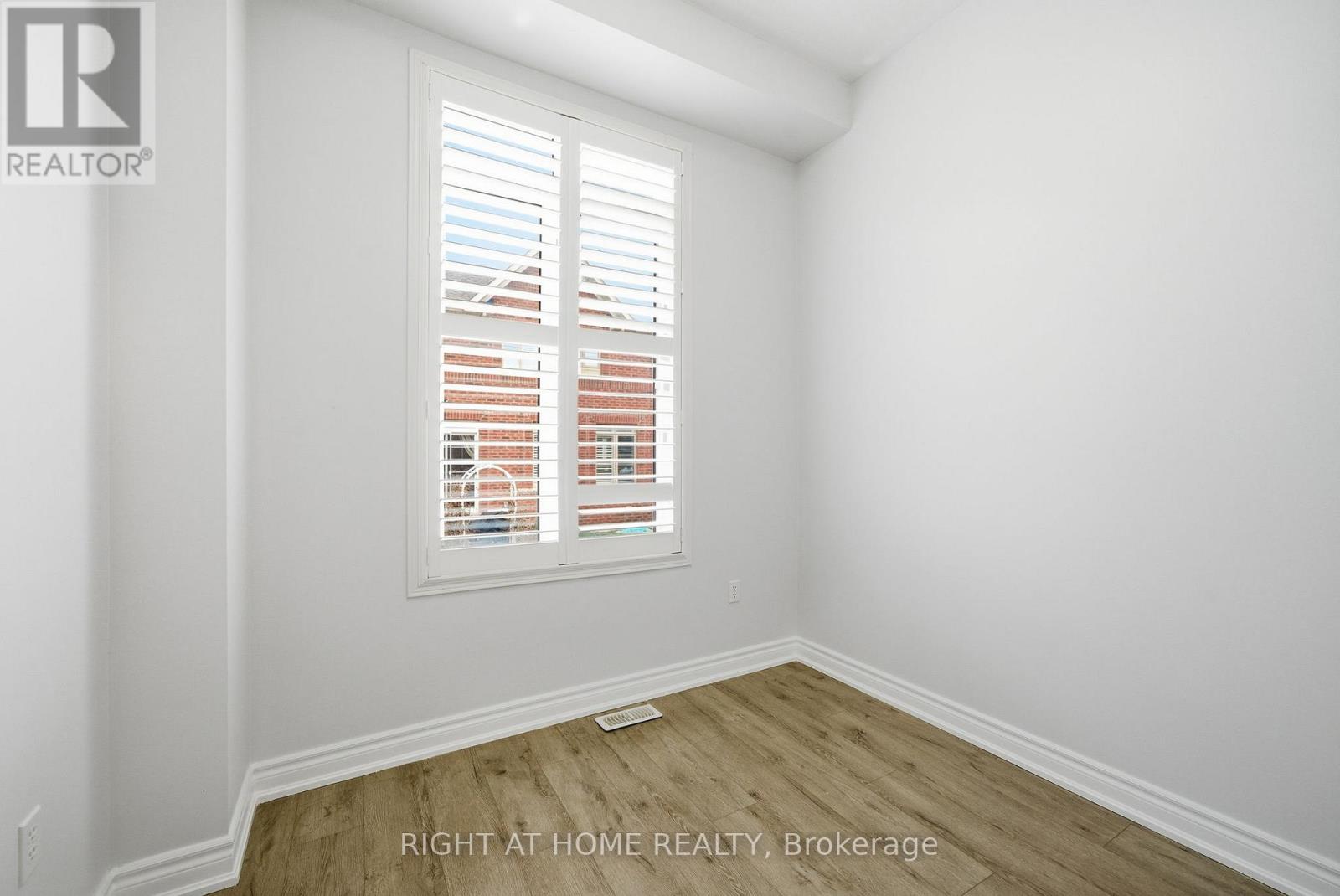 Main & Second Floor - 265 South Ocean Drive, Oshawa, Ontario  L1L 0K4 - Photo 5 - E12709996