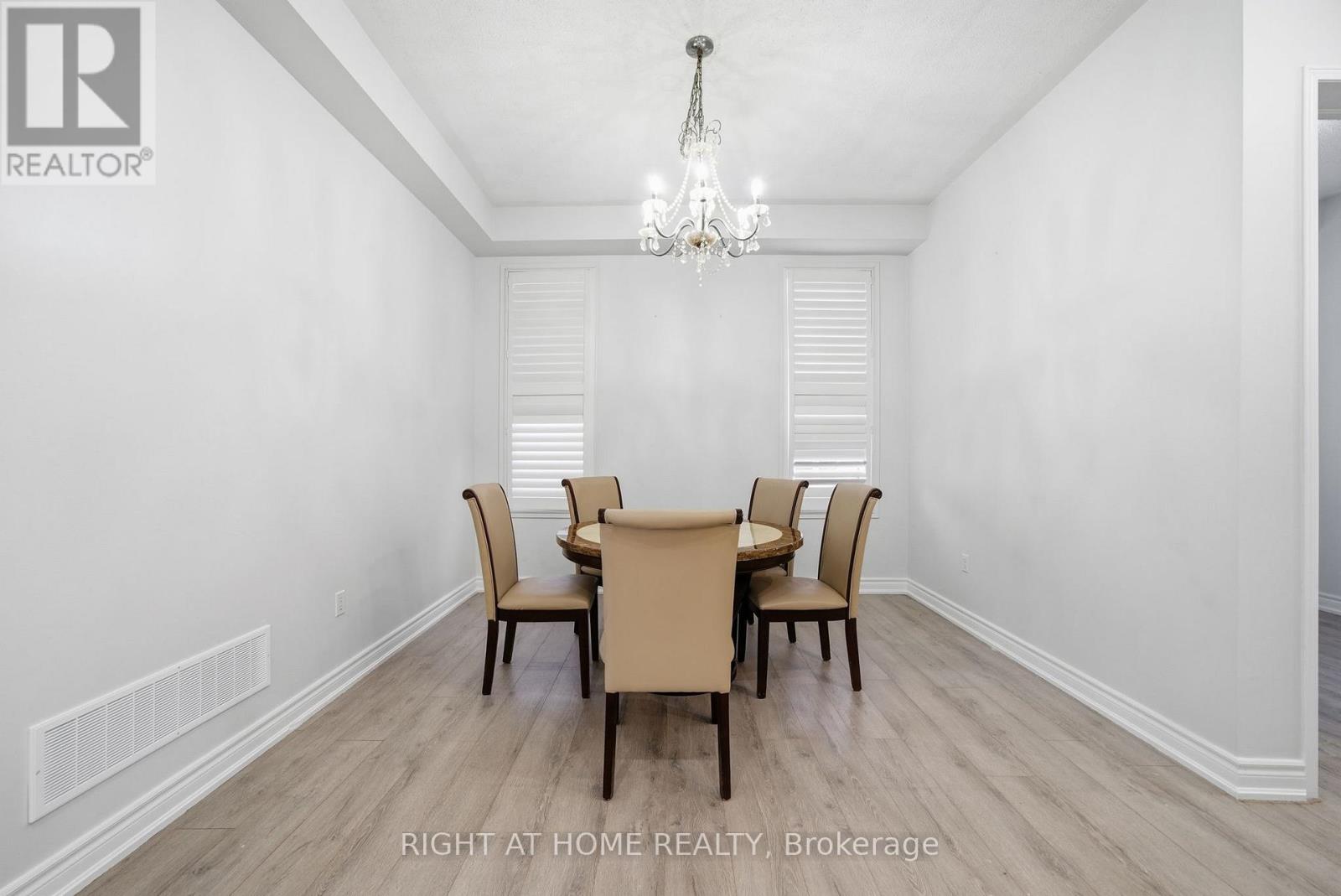 Main & Second Floor - 265 South Ocean Drive, Oshawa, Ontario  L1L 0K4 - Photo 9 - E12709996