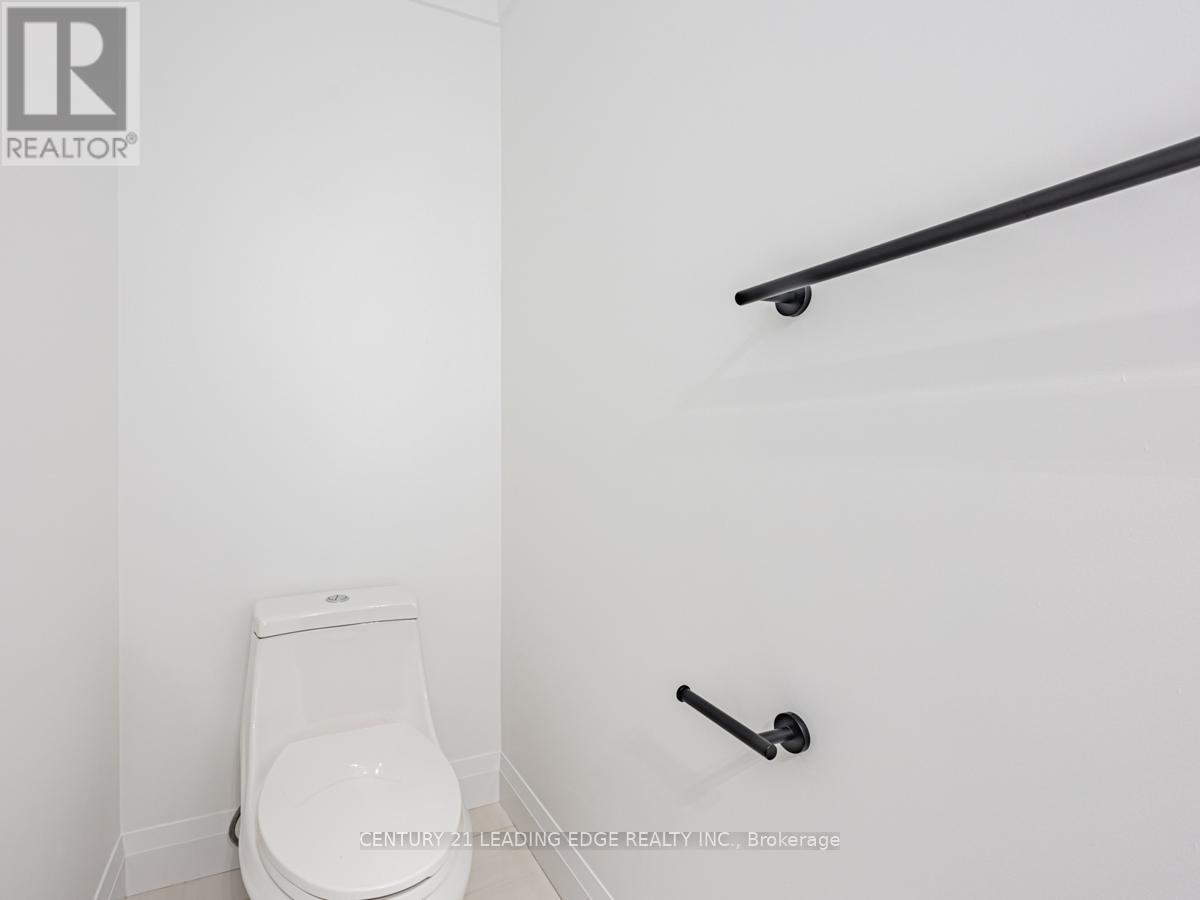 48b Maybourne Avenue, Toronto, Ontario  M1L 2V9 - Photo 14 - E12710050