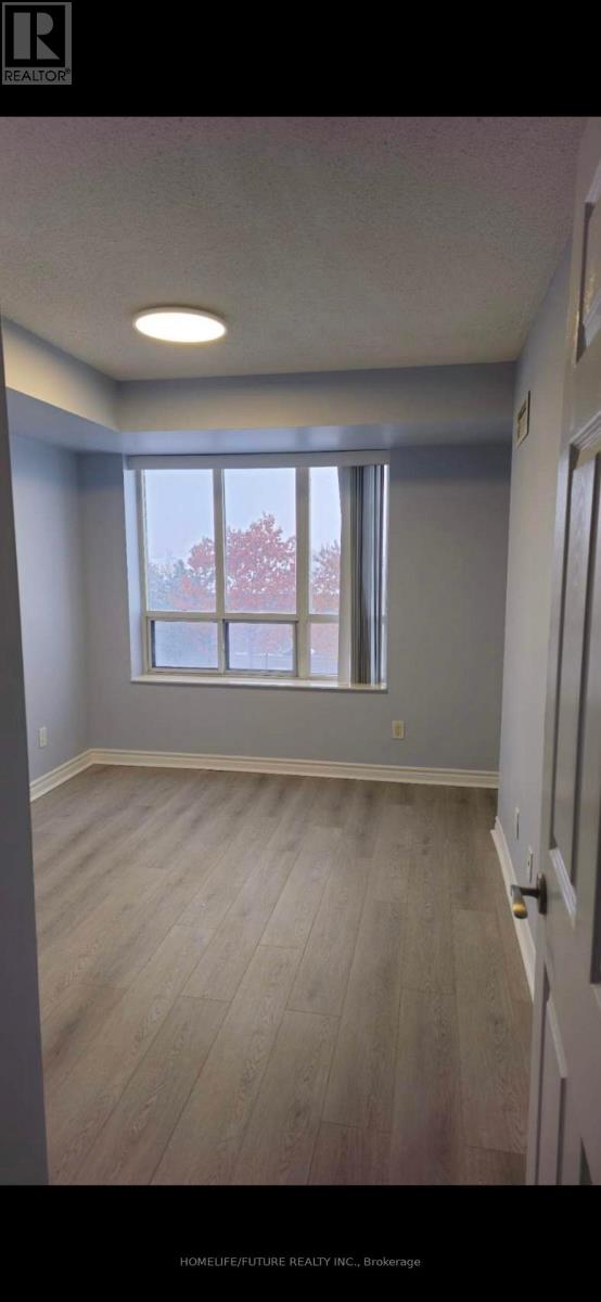 312 - 8 Mondeo Drive, Toronto, Ontario  M1P 5C7 - Photo 1 - E12710100