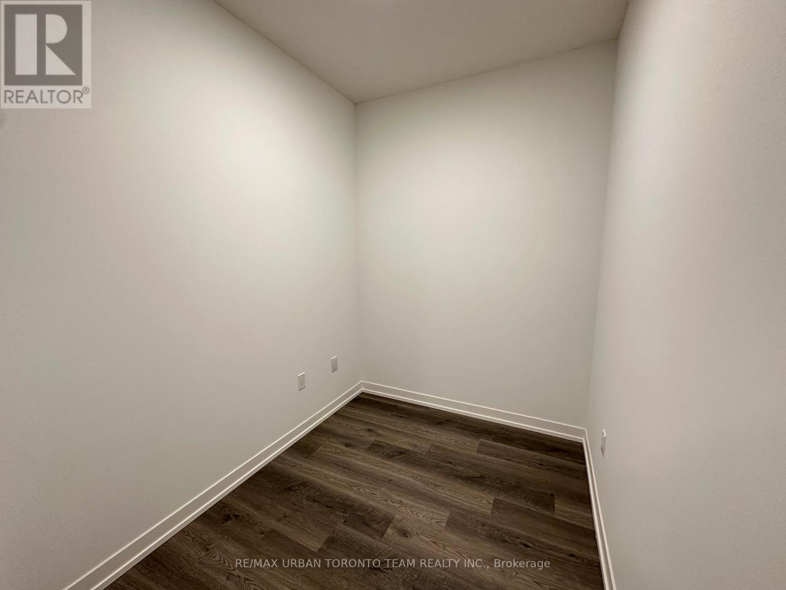 1701 - 8 Interchange Way, Vaughan, Ontario  L4K 5Z7 - Photo 11 - N12709906