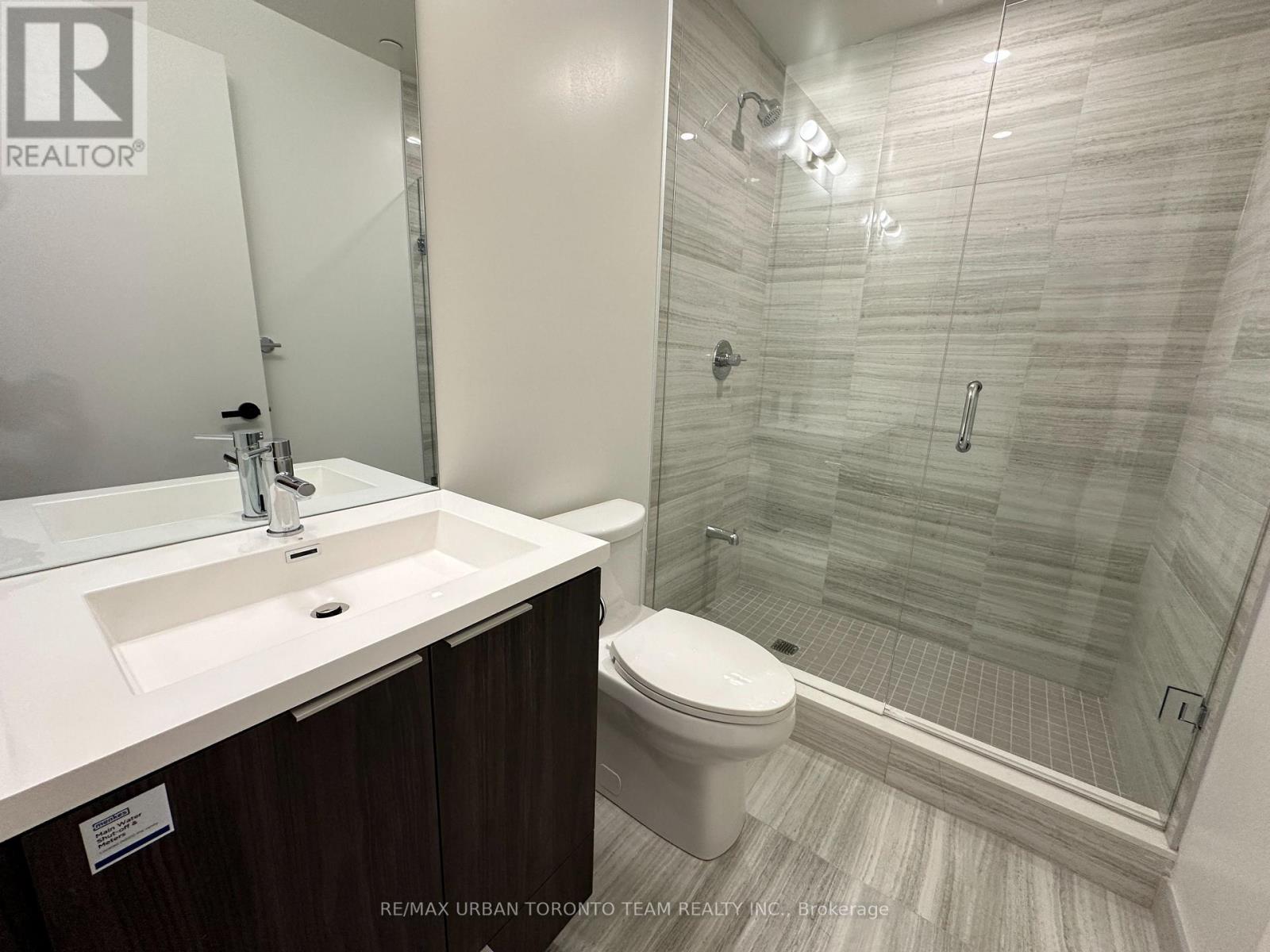 1701 - 8 Interchange Way, Vaughan, Ontario  L4K 5Z7 - Photo 9 - N12709906