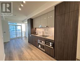 1701 - 8 INTERCHANGE WAY, Vaughan, Ontario