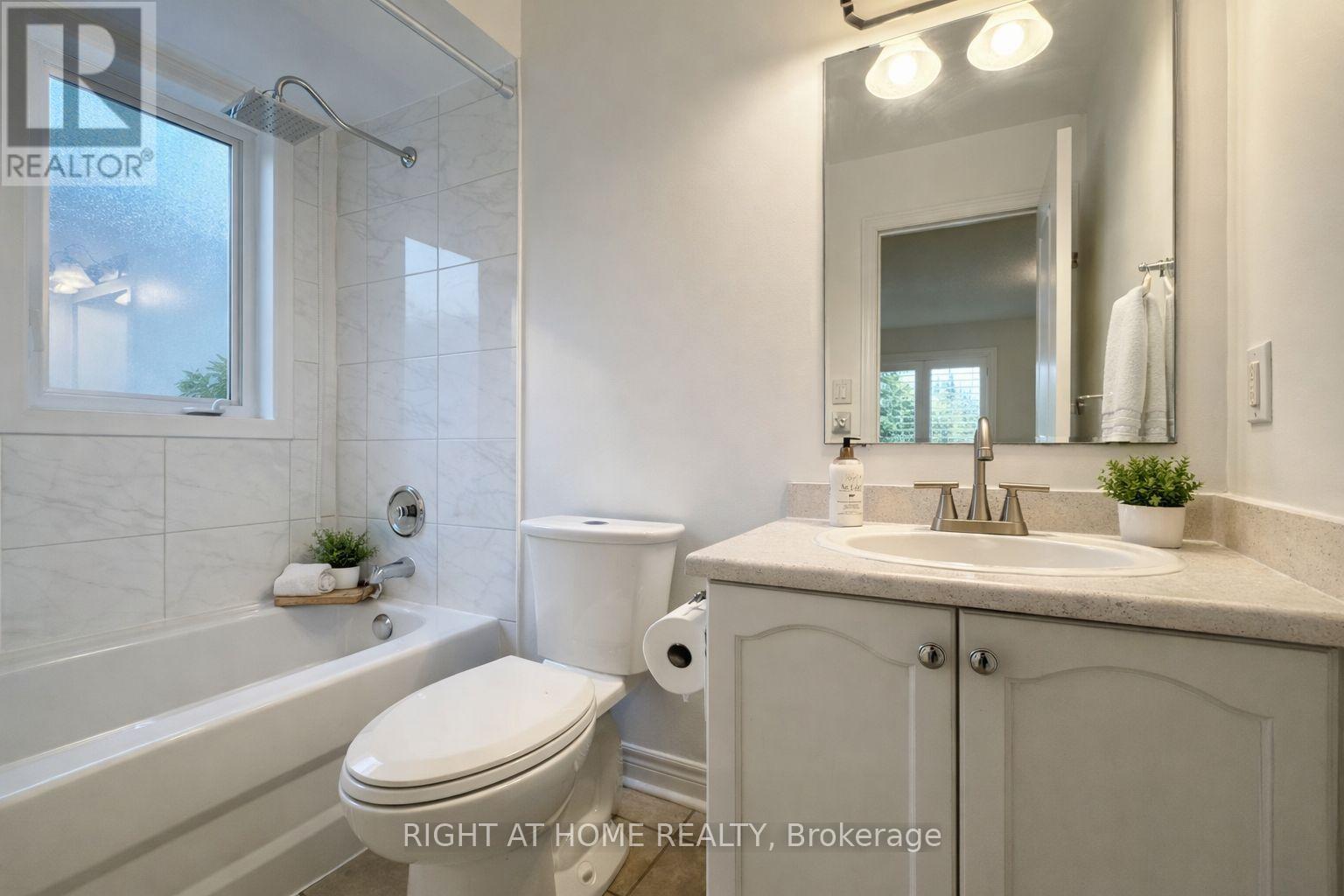 95 Giancola Crescent, Vaughan, Ontario  L6A 2T5 - Photo 12 - N12709930