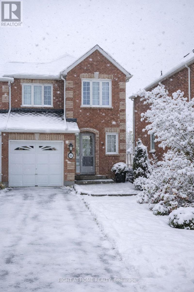 95 Giancola Crescent, Vaughan, Ontario  L6A 2T5 - Photo 2 - N12709930