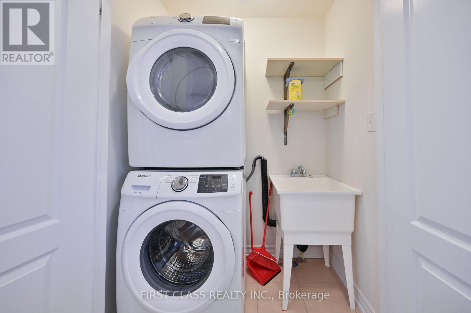 8 Elphee Lane, Markham, Ontario  L6B 0Z5 - Photo 23 - N12710072