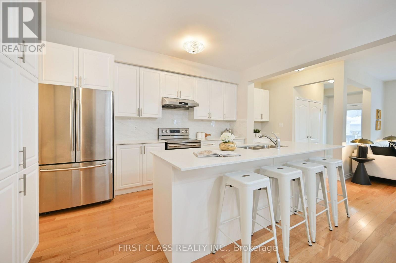 8 Elphee Lane, Markham, Ontario  L6B 0Z5 - Photo 8 - N12710072