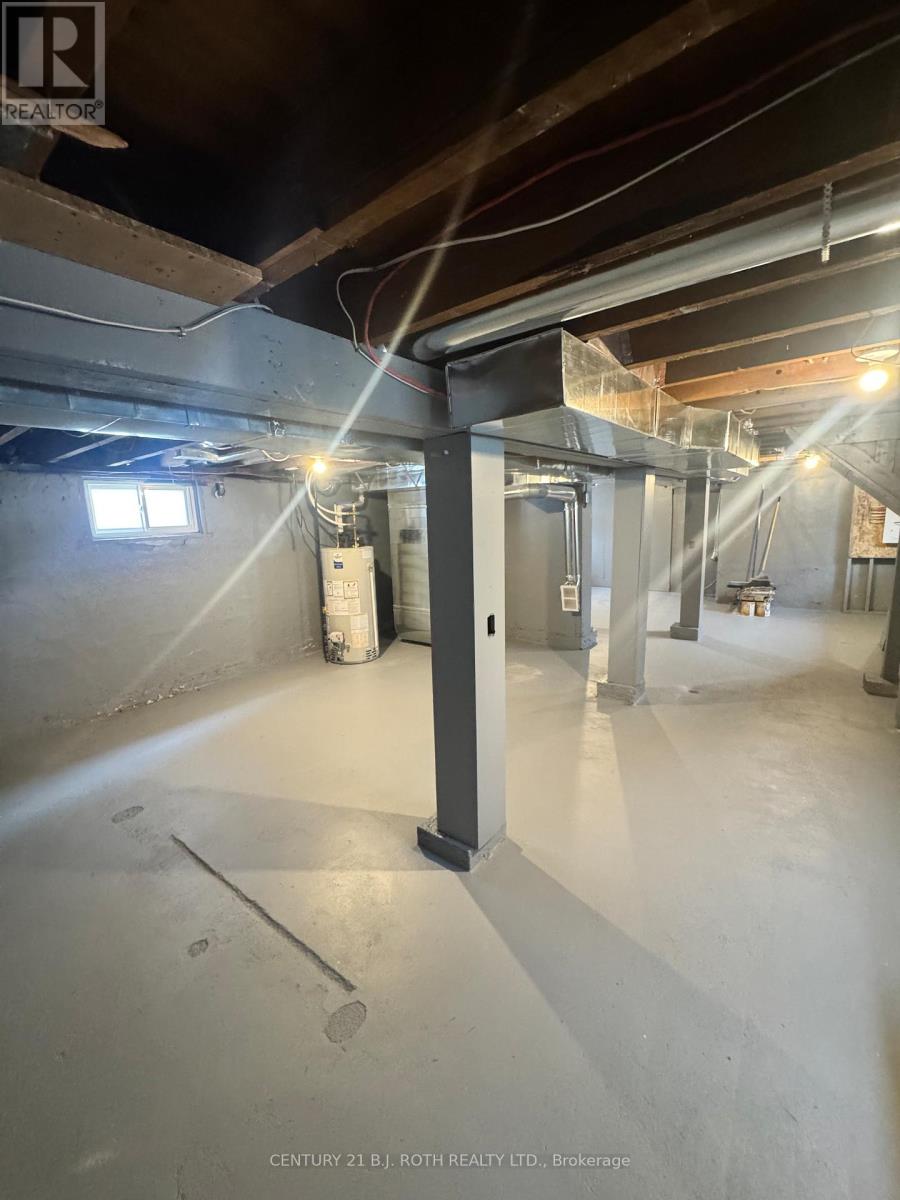 48 Drury Lane, Barrie, Ontario  L4M 3C8 - Photo 11 - S12709962