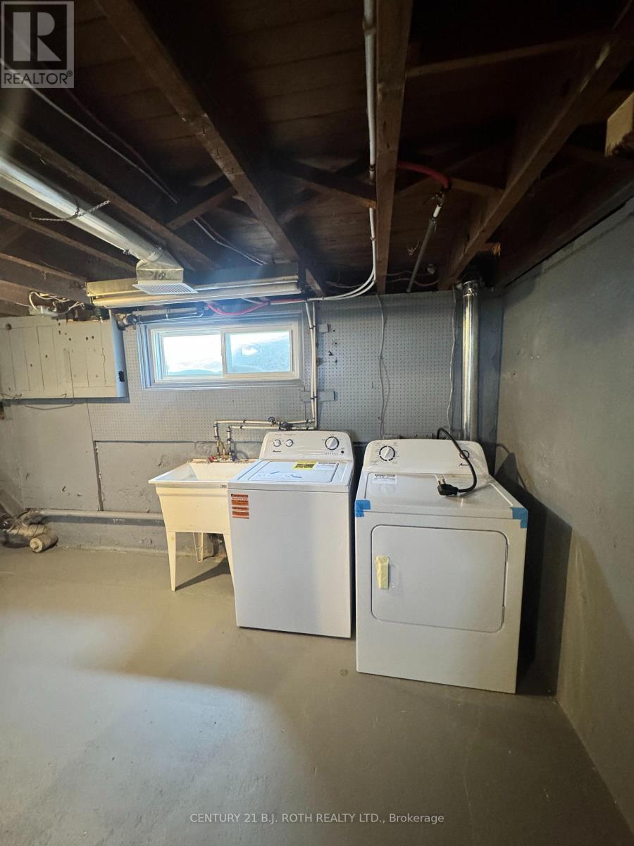 48 Drury Lane, Barrie, Ontario  L4M 3C8 - Photo 13 - S12709962