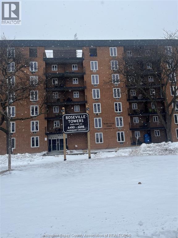 MLS# 26001449: 6594 THORNBERRY CRESCENT Unit# 192, Windsor, Canada