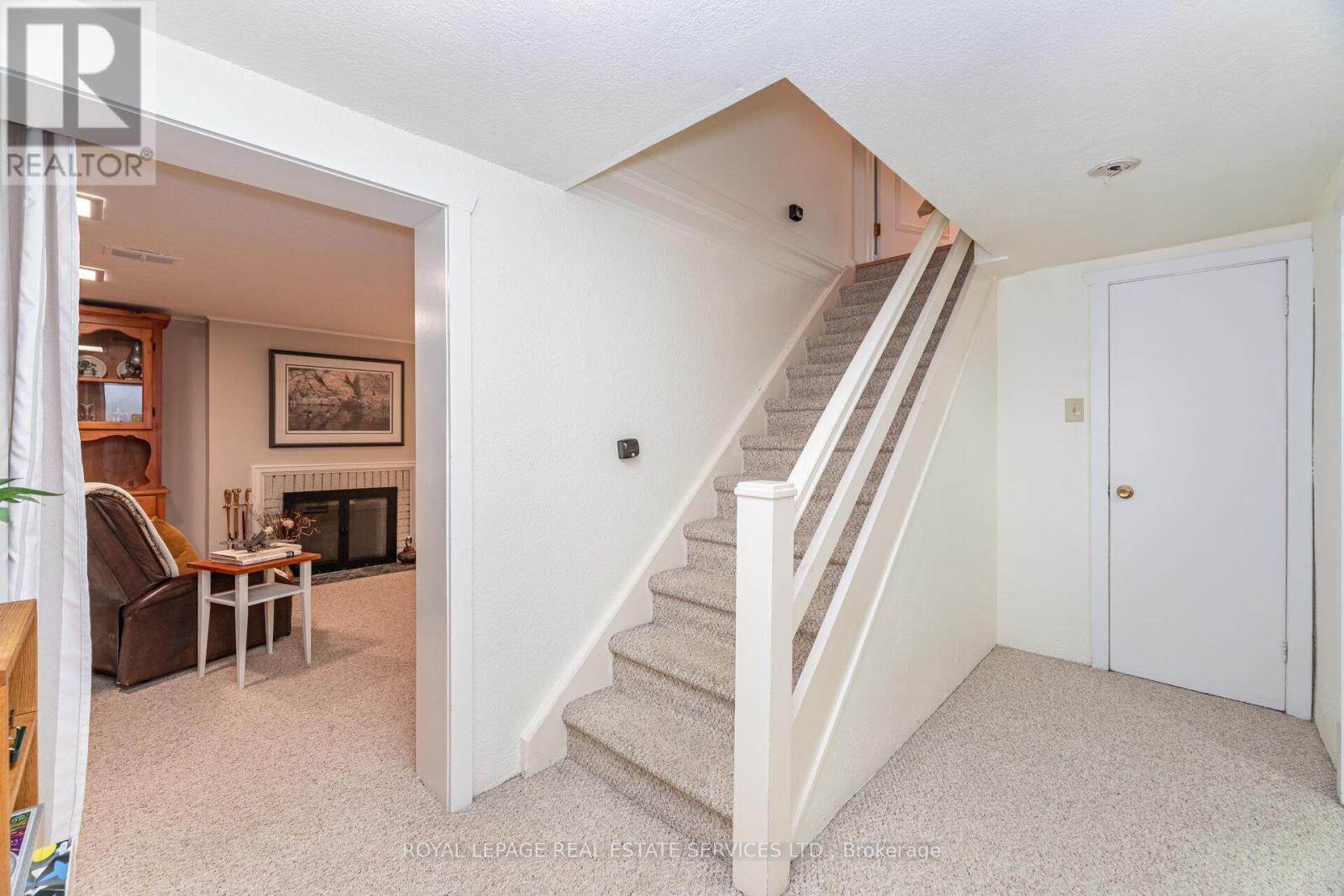 2 Hartfield Court, Toronto, Ontario  M9A 3E3 - Photo 36 - W12709924