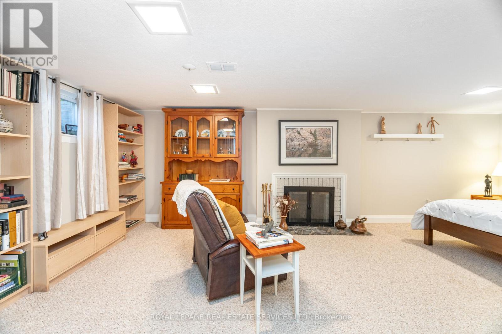 2 Hartfield Court, Toronto, Ontario  M9A 3E3 - Photo 37 - W12709924