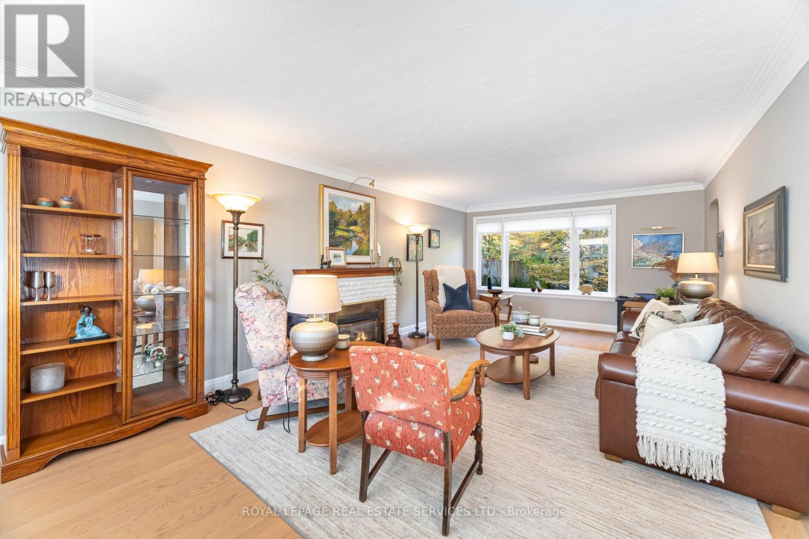 2 Hartfield Court, Toronto, Ontario  M9A 3E3 - Photo 7 - W12709924