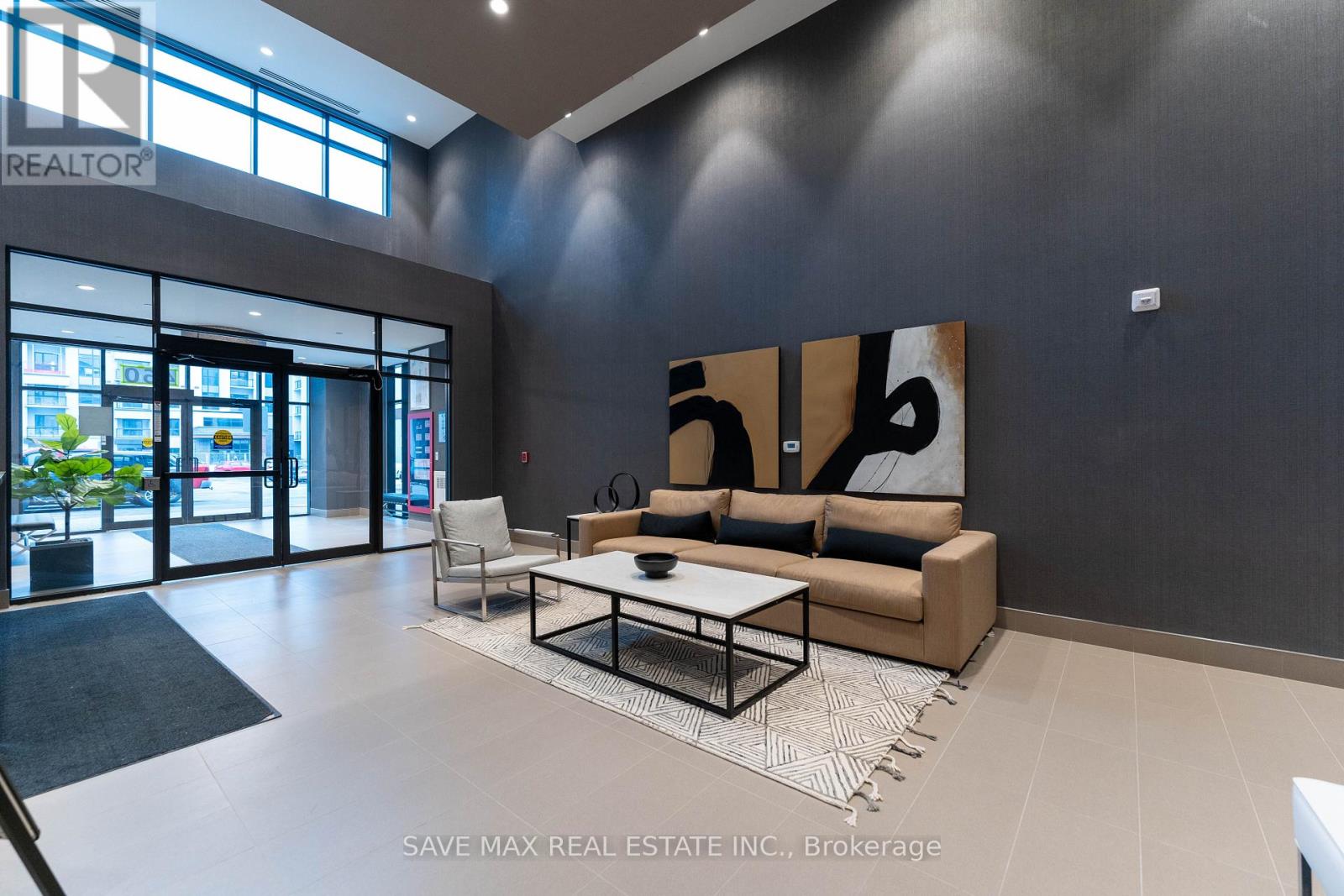 110 - 460 Gordon Krantz Avenue, Milton, Ontario  L9E 1Z2 - Photo 3 - W12709926