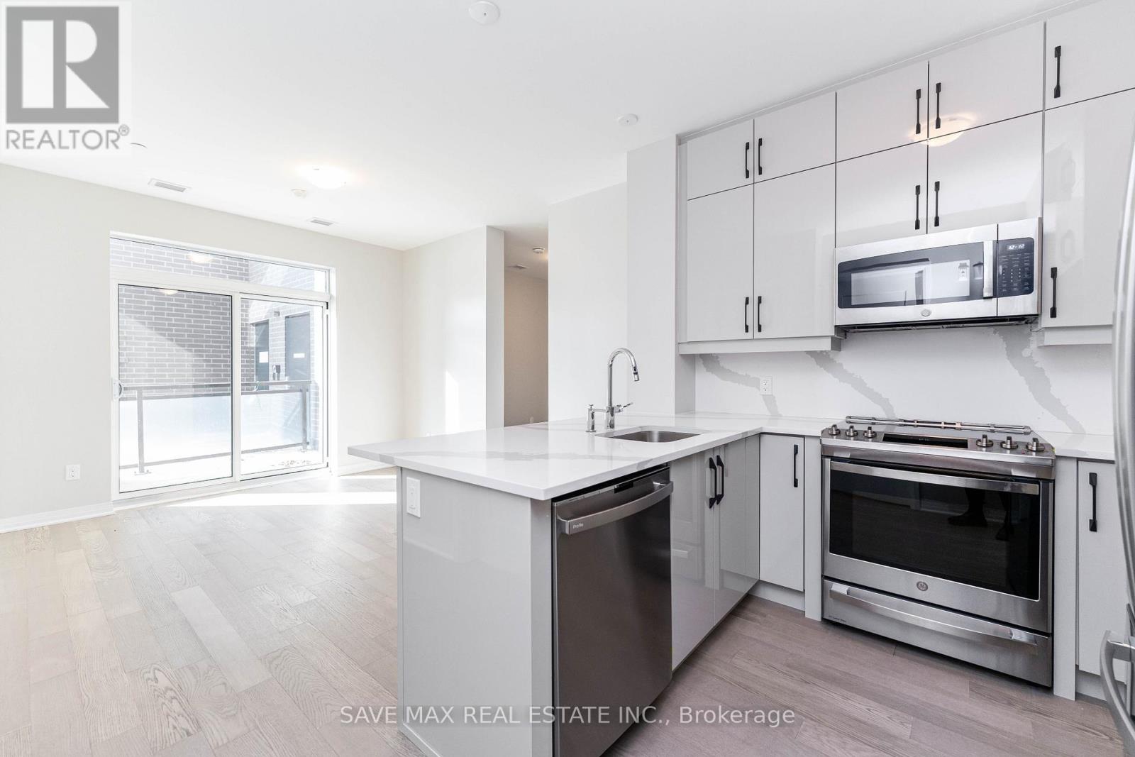 110 - 460 Gordon Krantz Avenue, Milton, Ontario  L9E 1Z2 - Photo 9 - W12709926