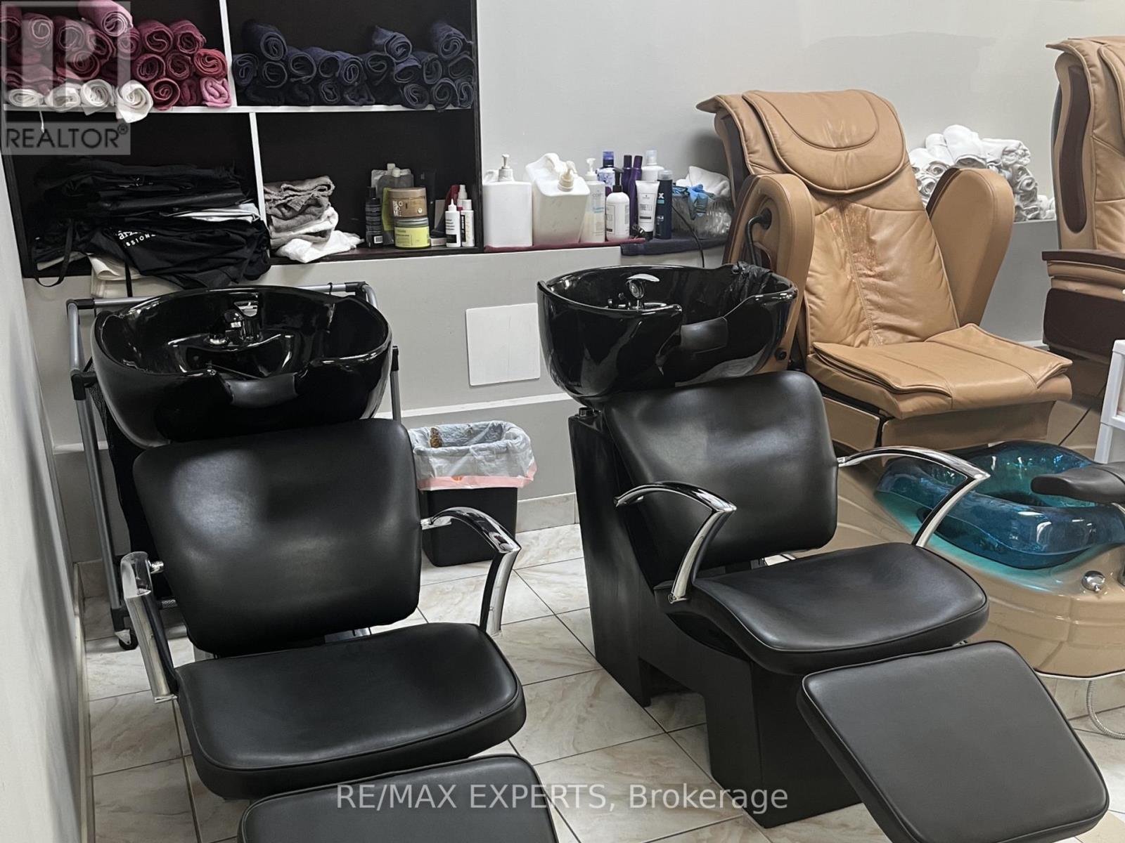 4 - 10061 Mclaughlin Road N, Brampton, Ontario  L7A 2X5 - Photo 11 - W12709984