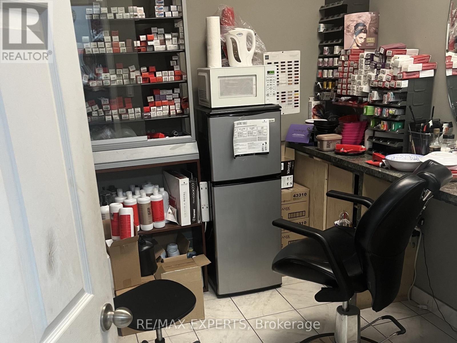 4 - 10061 Mclaughlin Road N, Brampton, Ontario  L7A 2X5 - Photo 9 - W12709984