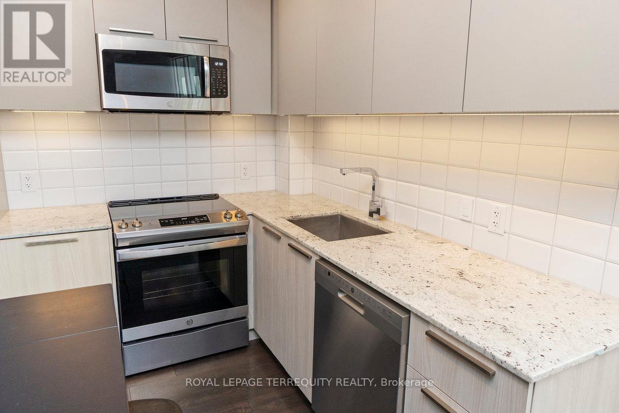 1901 - 20 Brin Drive, Toronto, Ontario  M8X 0B2 - Photo 6 - W12710078