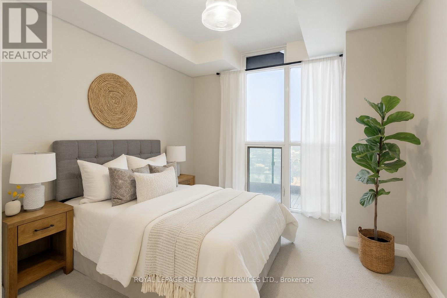 1710 - 1 Valhalla Inn Road, Toronto, Ontario  M9B 1S9 - Photo 13 - W12710102