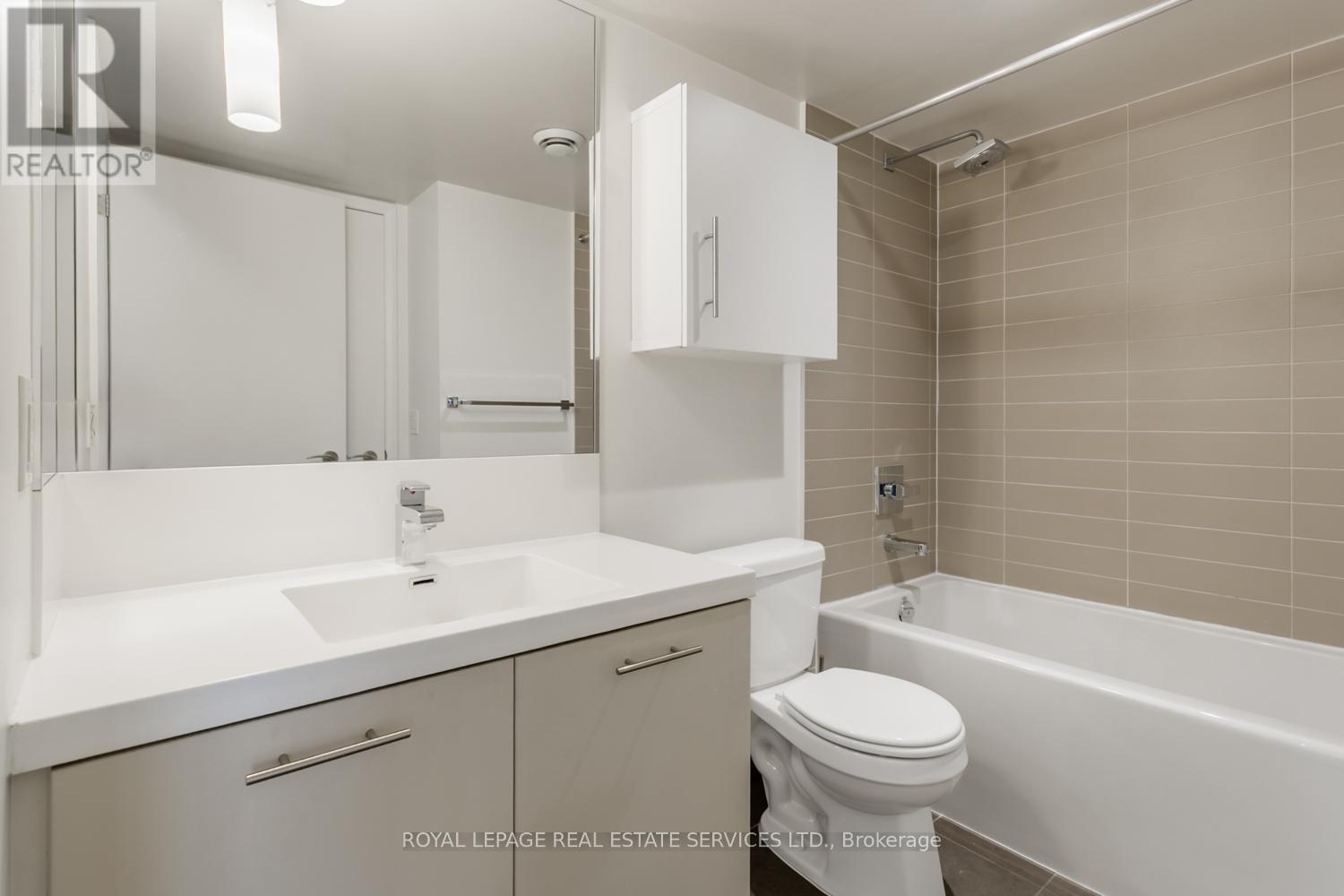 1710 - 1 Valhalla Inn Road, Toronto, Ontario  M9B 1S9 - Photo 16 - W12710102