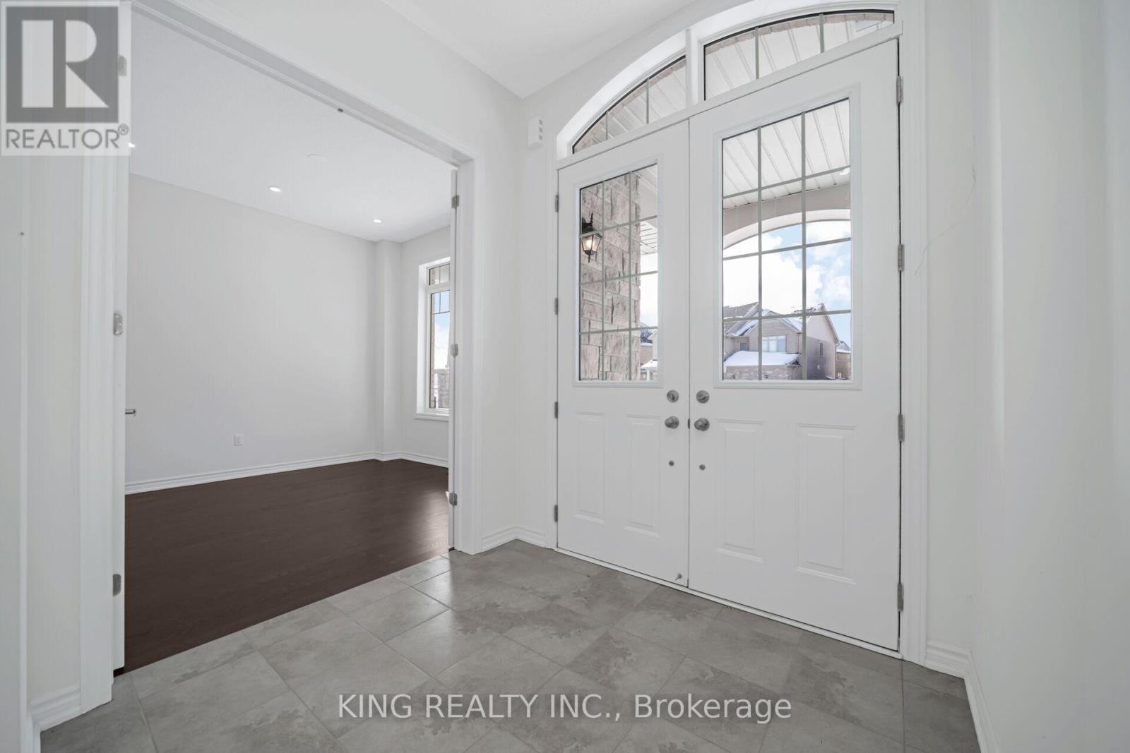 1629 Corsal Court, Innisfil, Ontario  L9S 0P8 - Photo 5 - N12704560