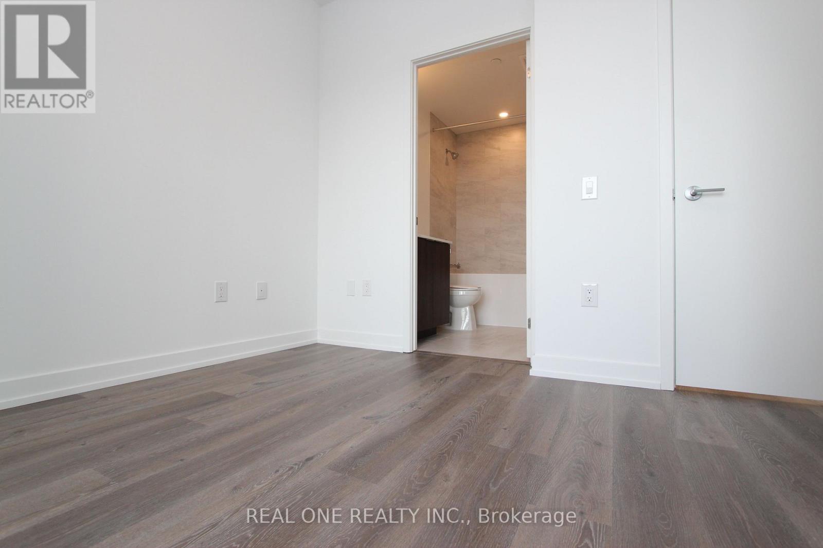 2808 - 395 Square One Drive, Mississauga, Ontario  L5B 0P6 - Photo 10 - W12704318