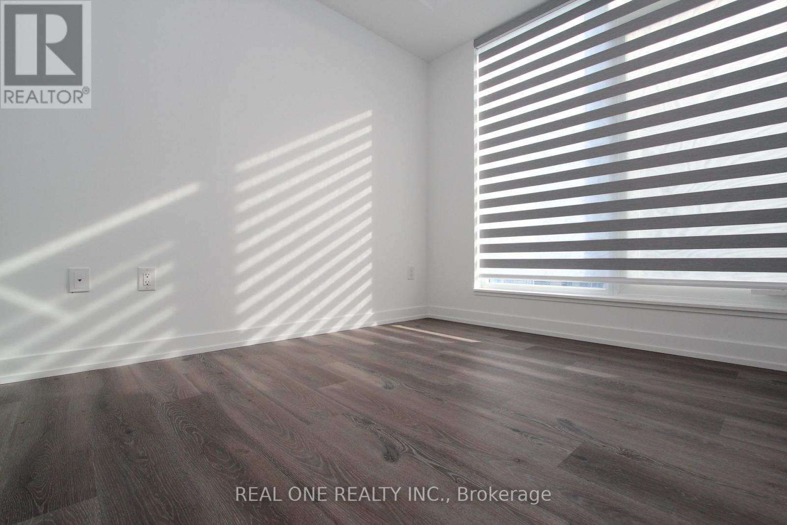 2808 - 395 Square One Drive, Mississauga, Ontario  L5B 0P6 - Photo 14 - W12704318